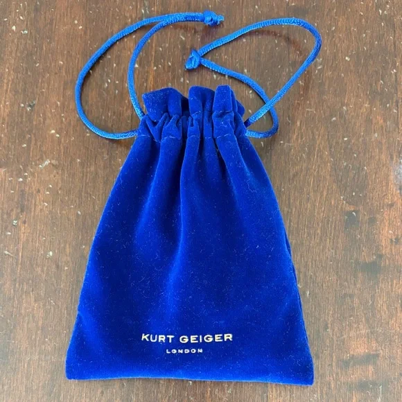 KURT GEIGER LONDON Eagle Shell Bib Necklace Gold Chunky 16" Pave Crystal NWT - Picture 12 of 12